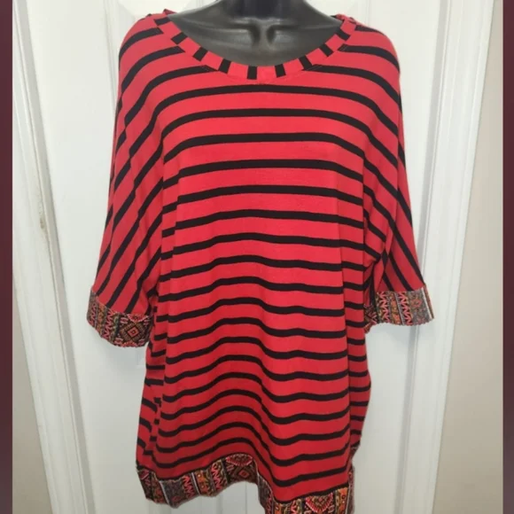 Save The Queen tunic top - Picture 4 of 10